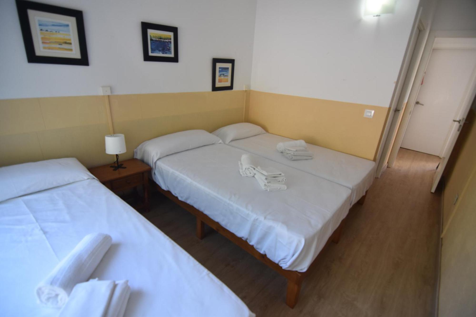 Rnet - Port Estrella 8 Villa โรเซส ภายนอก รูปภาพ
